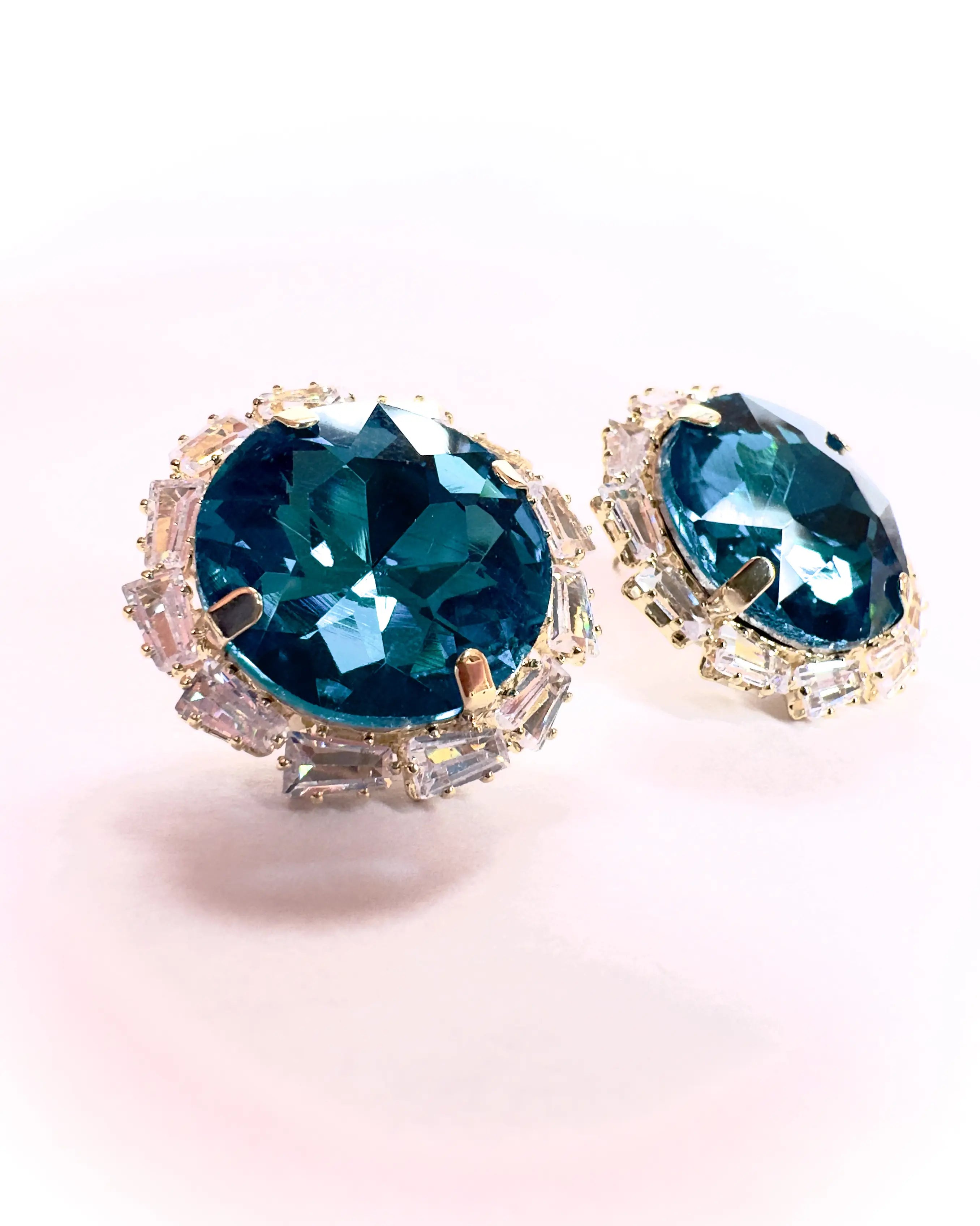 Orecchini pietra tonda e baguette strass