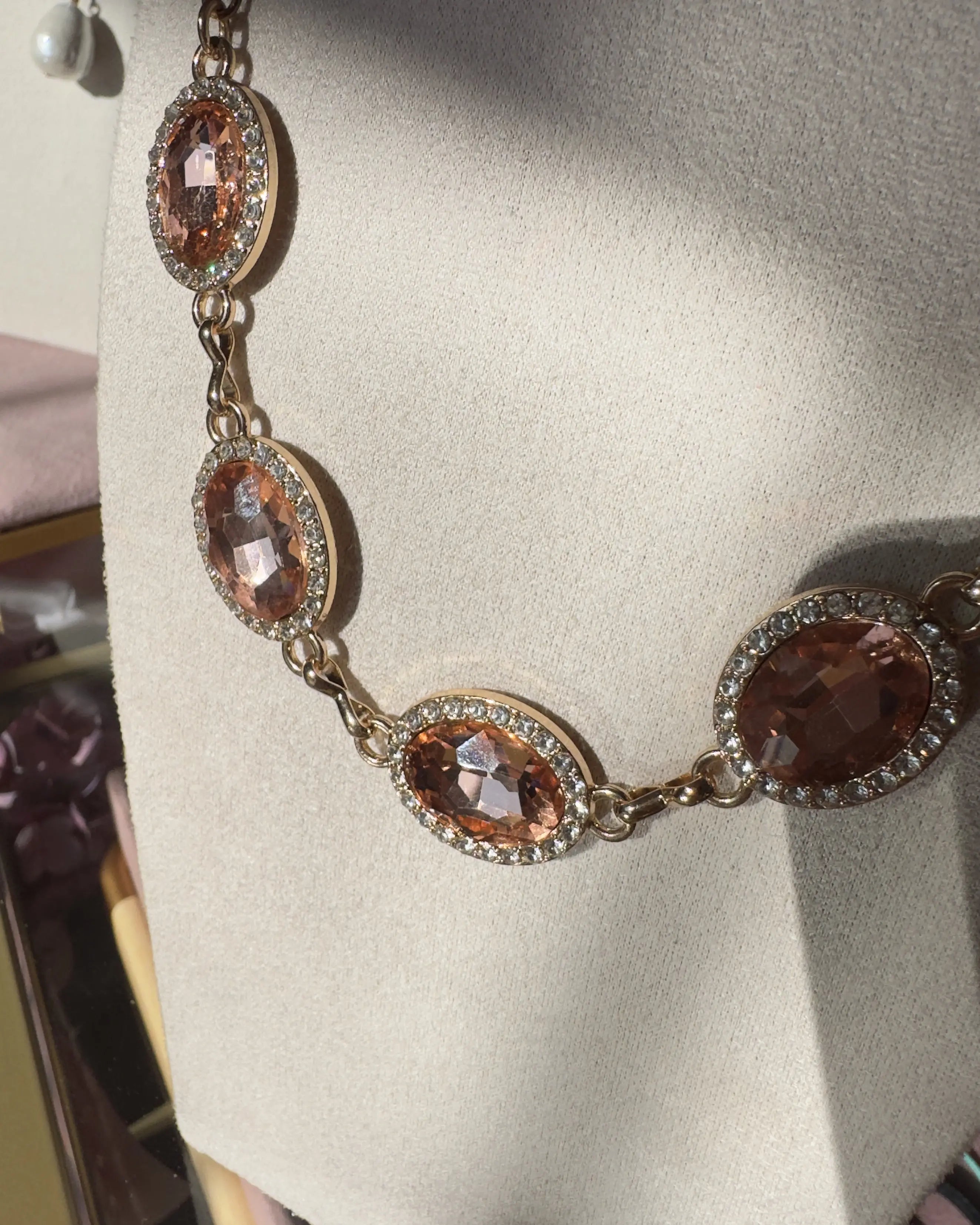 Collana pietre ovali