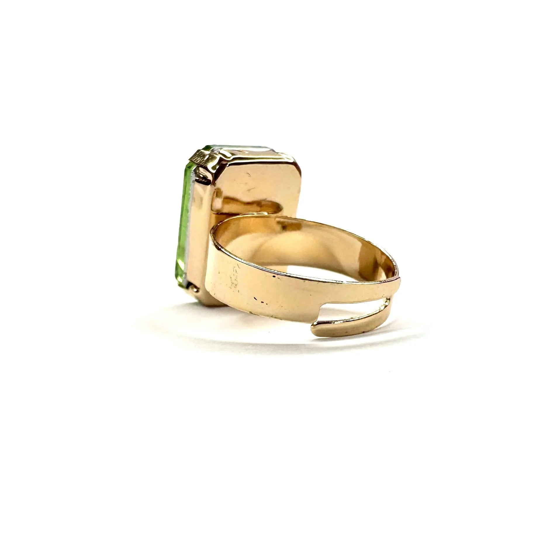 Anello pietra
