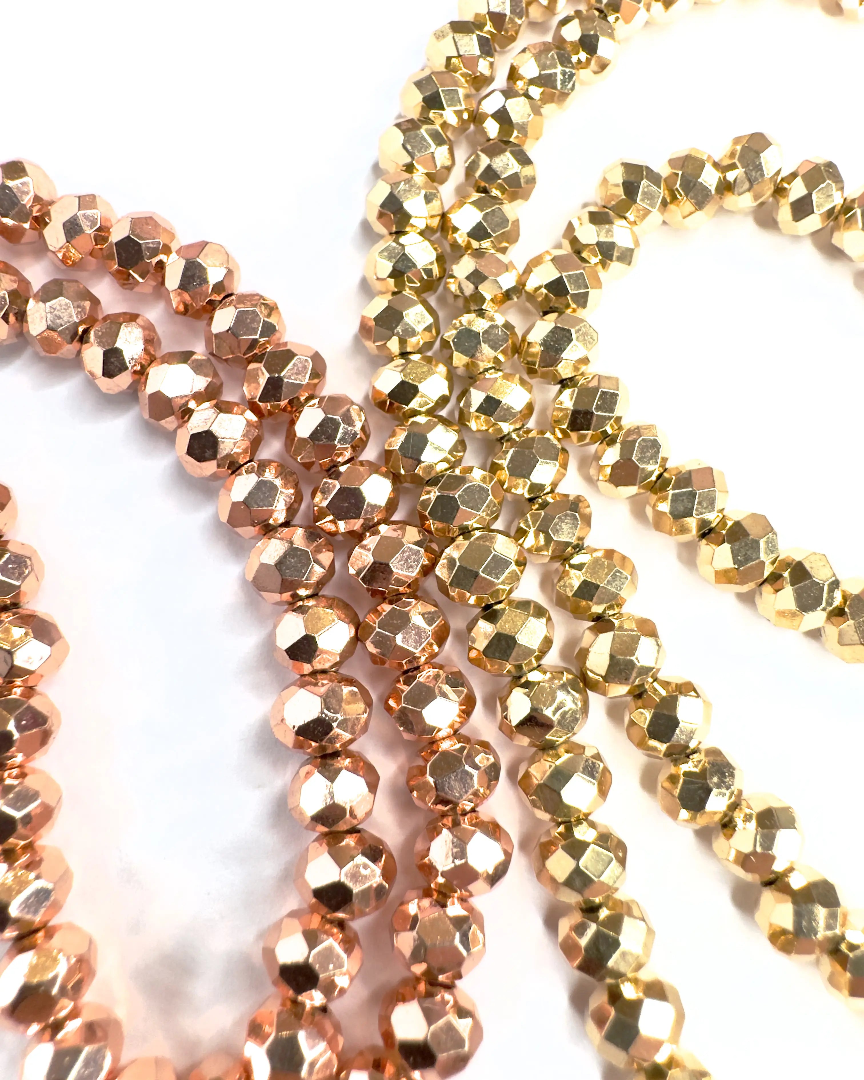 Collana brillante cangiante