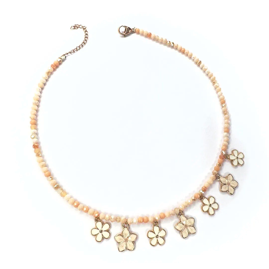 Collana con fiori