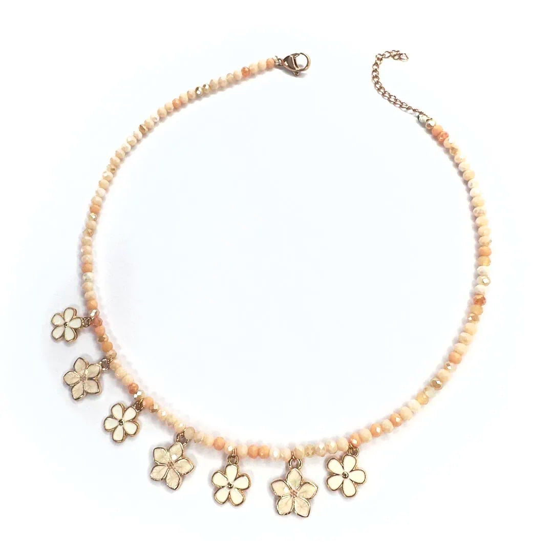 Collana con fiori