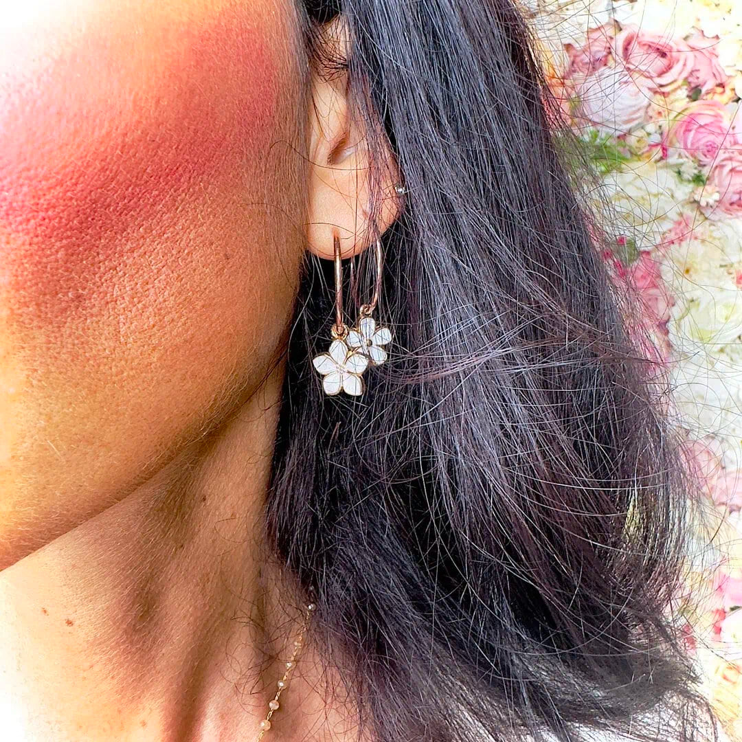 orecchini con fiore