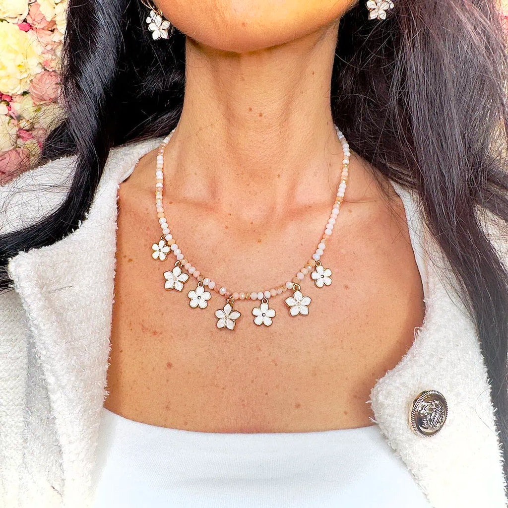 collana con fiori