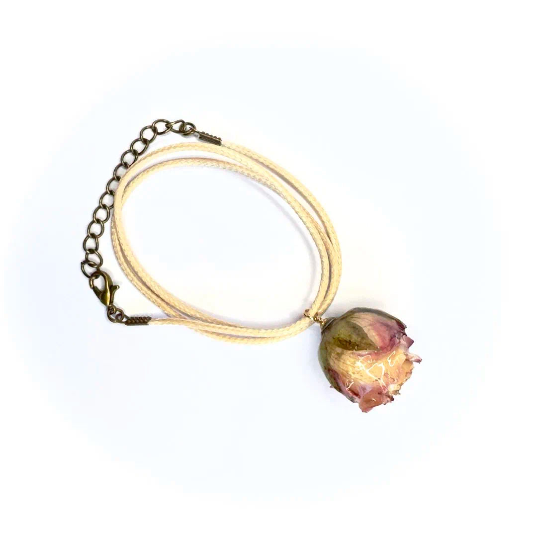 Collana con rosa
