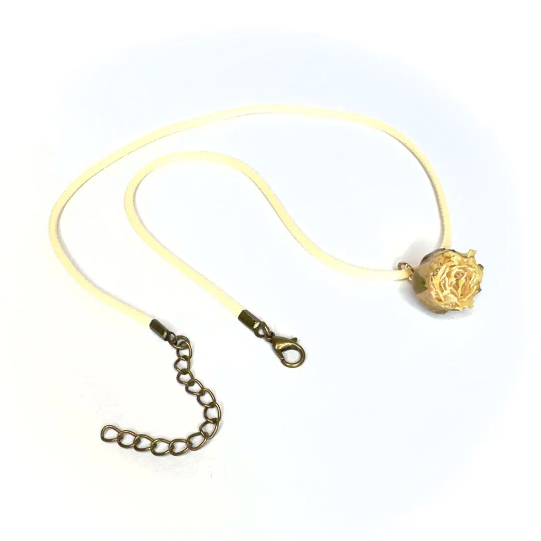 Collana con rosa