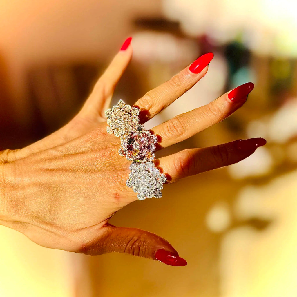 anello fiore pietre