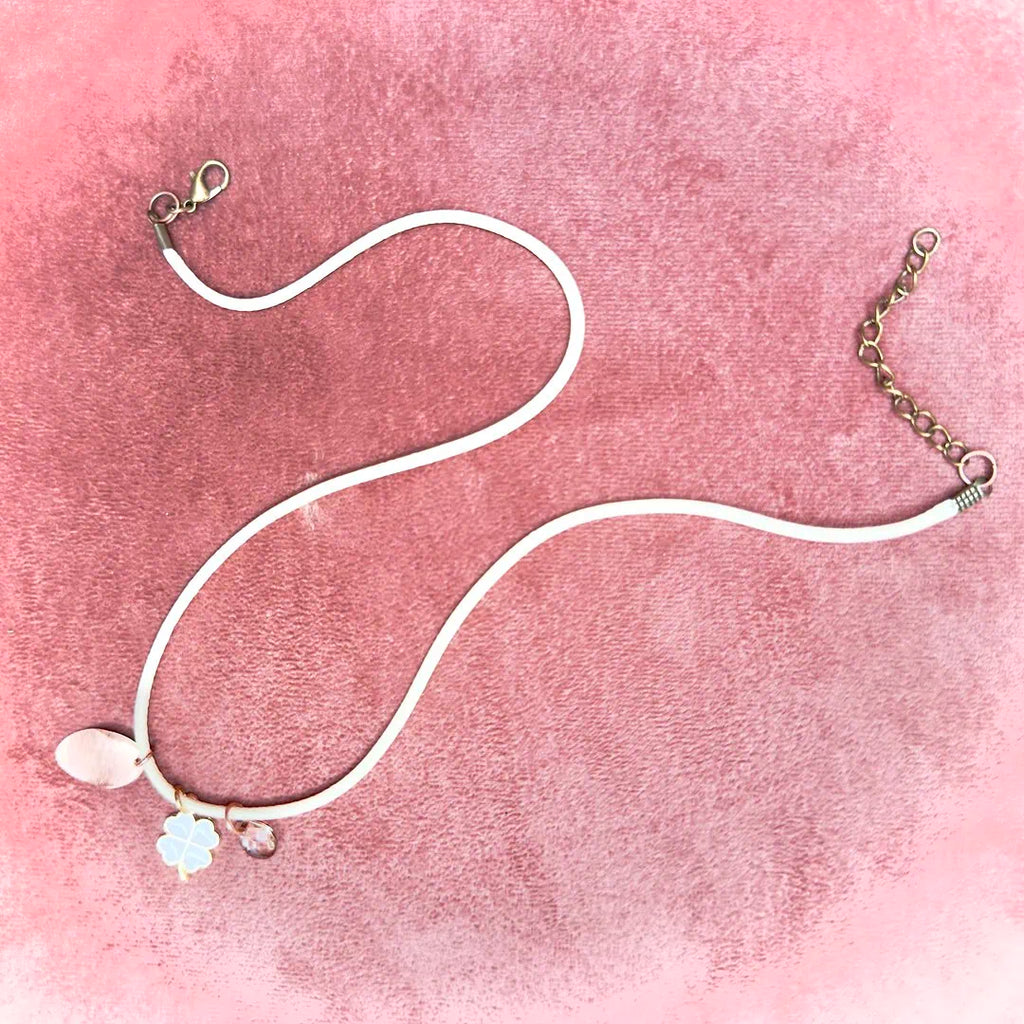 Collana con quadrifoglio cordino Serendipity