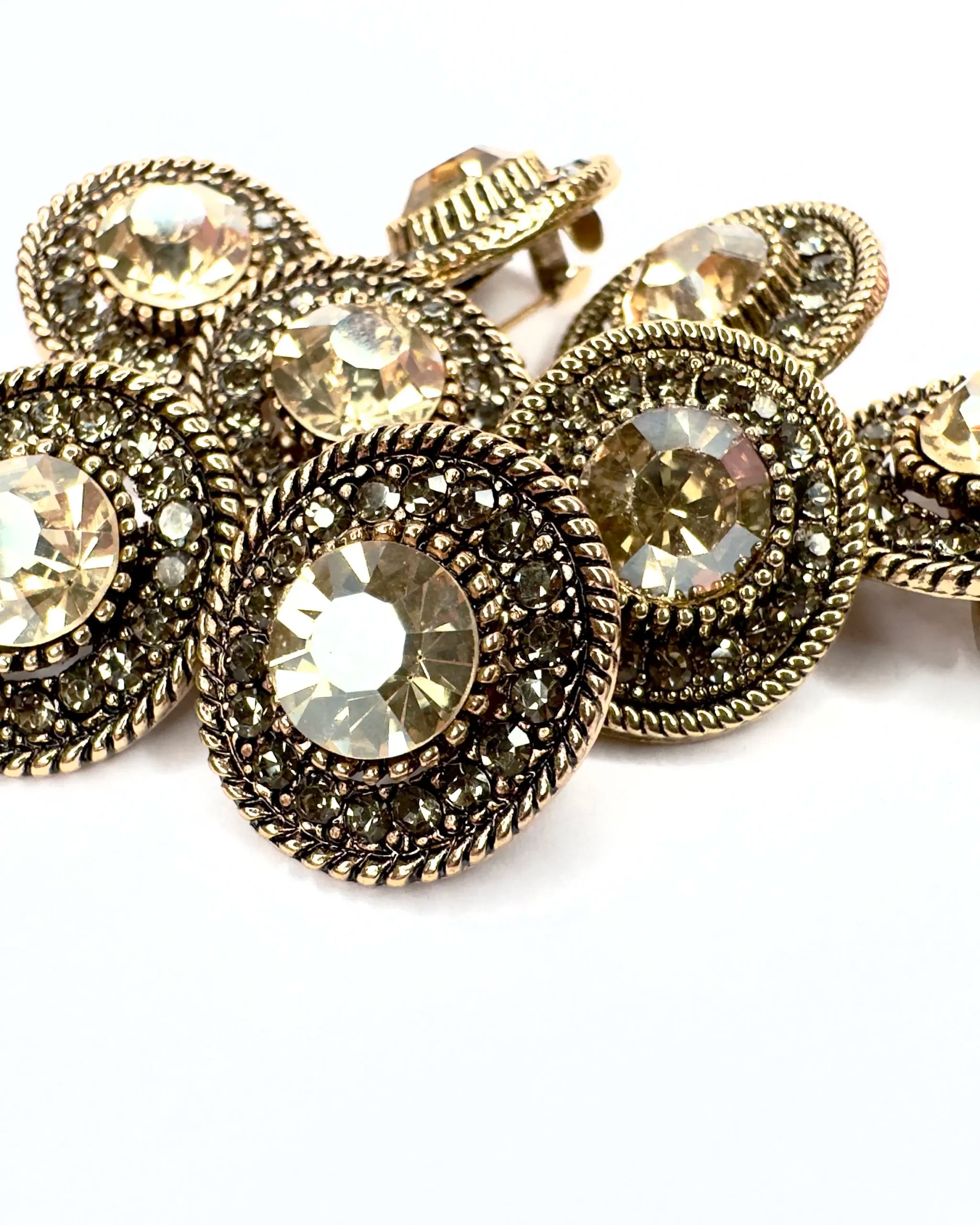 Spilla tonda vintage pietra